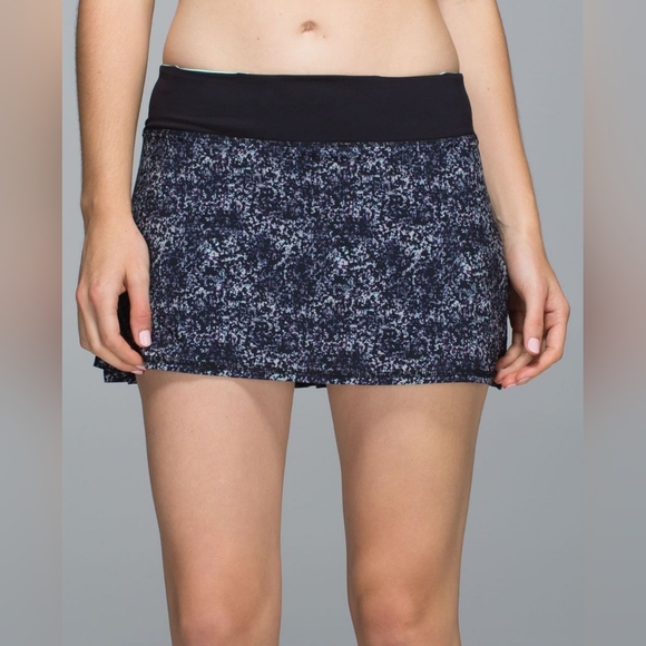 Lululemon Run: Pace Setter Skirt *4-way Stretch - Picture 2 of 16